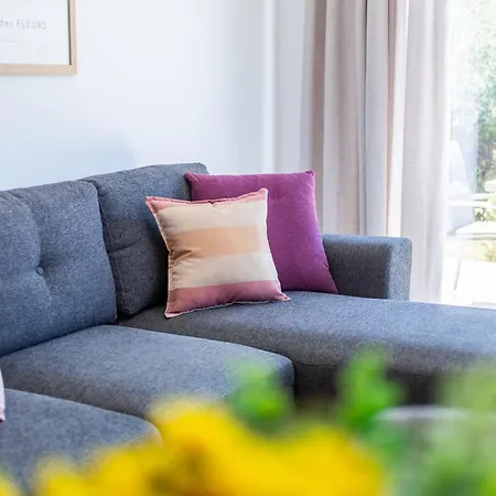 Agia Marina Comfort House شقة *